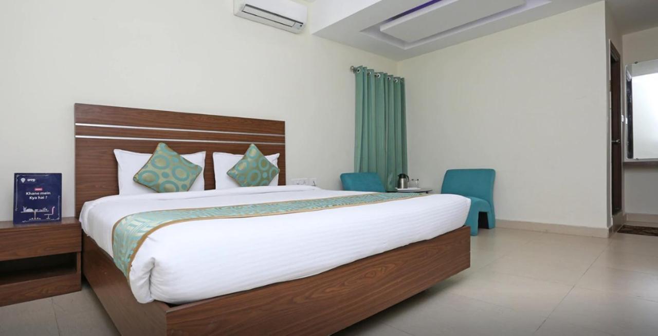 Jenus Hotel-Sindhi Camp Джайпур Екстериор снимка